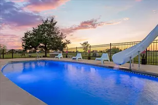 125 Fairway Ct, Bastrop, TX 78602 - Photo 29