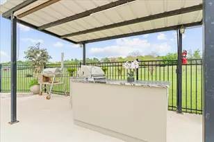 125 Fairway Ct, Bastrop, TX 78602 - Photo 33