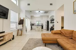 2001 Faro Dr, Austin, TX 78741 - Photo 11