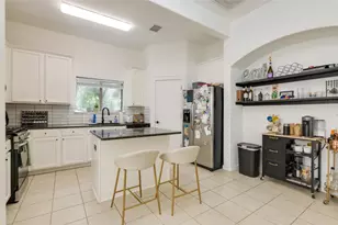 2001 Faro Dr, Austin, TX 78741 - Photo 13