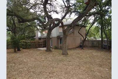 4500 Dorsett Oaks Circle, Austin, TX 78727 - Photo 15