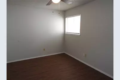 4500 Dorsett Oaks Circle, Austin, TX 78727 - Photo 11