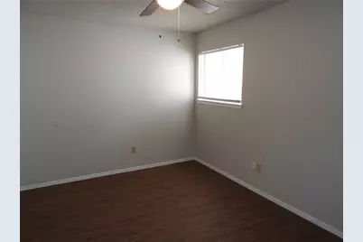 4500 Dorsett Oaks Circle, Austin, TX 78727 - Photo 11