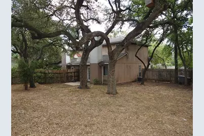 4500 Dorsett Oaks Circle, Austin, TX 78727 - Photo 15