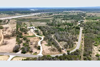 29 Chimney Cove Drive, Marble Falls, TX 78654 - Photo 15