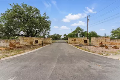 29 Chimney Cove Drive, Marble Falls, TX 78654 - Photo 5