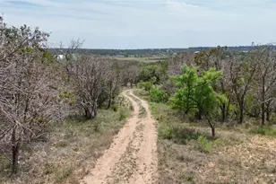 29 Chimney Cove Dr, Marble Falls, TX 78654 - Photo 9
