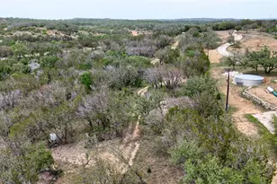 29 Chimney Cove Dr, Marble Falls, TX 78654 - Photo 13