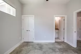 6303 Santos St, Austin, TX 78741 - Photo 17