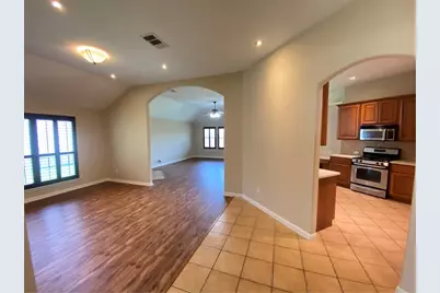 1013 Kensington Castle Trail, Pflugerville, TX 78660 - Photo 5
