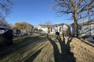 207 Chippendale Ave, Austin, TX 78745 - Photo 15