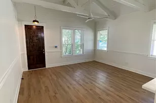 706 W Lockhart St, Kyle, TX 78640 - Photo 5