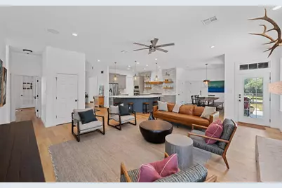 140 Vincas Shadow Court, Driftwood, TX 78619 - Photo 7