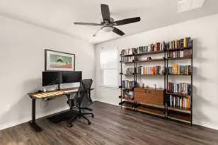 4701 Star Jasmine Dr, Austin, TX 78723 - Photo 21