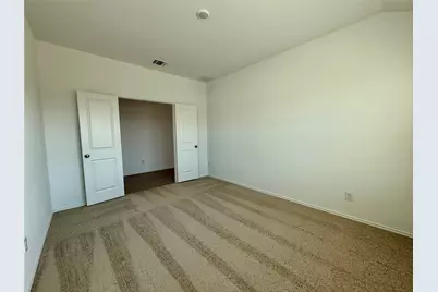160 Sky Meadows Circle, San Marcos, TX 78666 - Photo 13