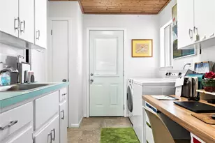 204 Taylor Rd, Elgin, TX 78621 - Photo 29