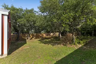 904 Central Blvd, Bertram, TX 78605 - Photo 23