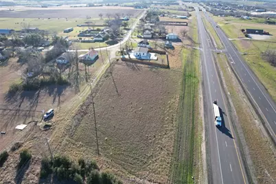 000 W. Carlos G. Parker Blvd., Taylor, TX 76574 - Photo 7