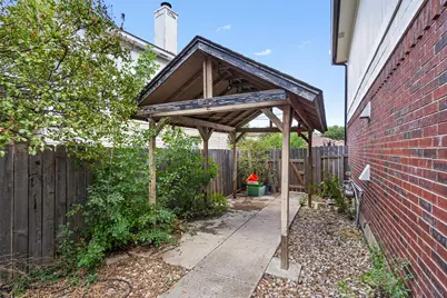 1402 Gulf Way, Round Rock, TX 78665 - Photo 33