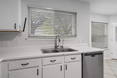 1402 Gulf Way, Round Rock, TX 78665 - Photo 13
