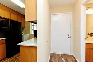 7122 Wood Hollow Dr, Austin, TX 78731 - Photo 7