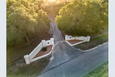 301 Crystal Meadows Drive, Kyle, TX 78640 - Photo 5