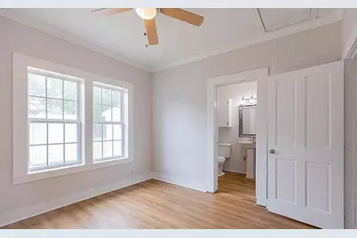 912 W Lynwood Avenue, San Antonio, TX 78201 - Photo 13