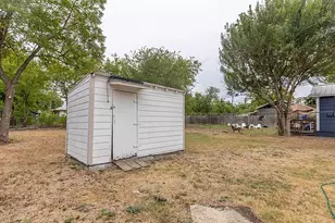 912 W Lynwood Ave, San Antonio, TX 78201 - Photo 19