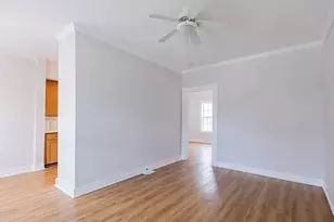 912 W Lynwood Ave, San Antonio, TX 78201 - Photo 3