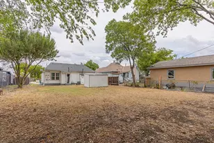 912 W Lynwood Ave, San Antonio, TX 78201 - Photo 17