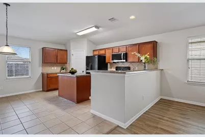 7811 Buckmeadow Drive, Georgetown, TX 78628 - Photo 9