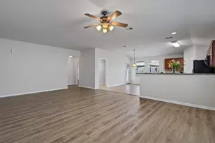 7811 Buck Meadow Dr, Georgetown, TX 78628 - Photo 7