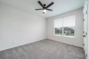 117 Falkland St, Hutto, TX 78634 - Photo 7