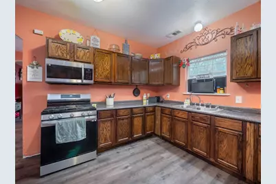 1209 New Dallas Highway, Waco, TX 76705 - Photo 13