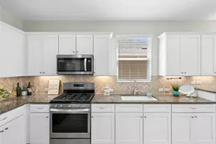 300 Hanging Star Ln, Georgetown, TX 78633 - Photo 11