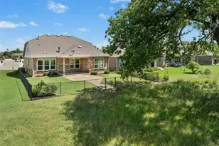 300 Hanging Star Ln, Georgetown, TX 78633 - Photo 31