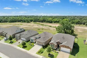 300 Hanging Star Ln, Georgetown, TX 78633 - Photo 33