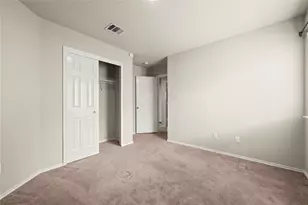 303 Liberty St, Hutto, TX 78634 - Photo 17