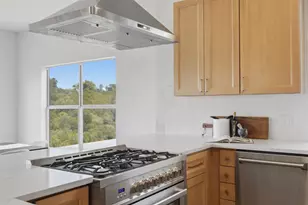 9312 Knoll Crest Loop, Austin, TX 78759 - Photo 13