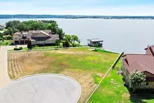 207 Wilderness Dr E, Marble Falls, TX 78654 - Photo 3