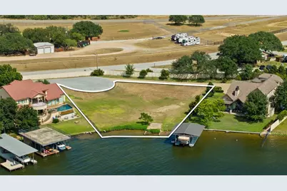 207 Wilderness Drive E, Marble Falls, TX 78654 - Photo 9