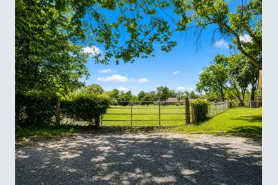 Tbd S Knox Avenue, Giddings, TX 78942 - Photo 1