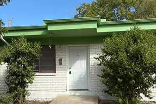 604 W 4th St, Taylor, TX 76574 - Photo 1