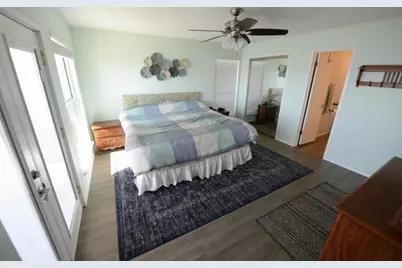 746 E Island Drive, Bluffton, TX 78607 - Photo 11