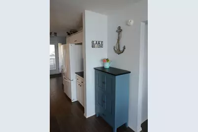 746 E Island Drive, Bluffton, TX 78607 - Photo 11