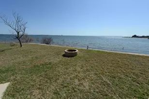 746 E Island Dr, Bluffton, TX 78607 - Photo 37