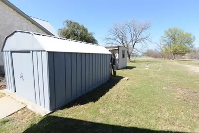 746 E Island Drive, Bluffton, TX 78607 - Photo 33