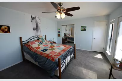 746 E Island Drive, Bluffton, TX 78607 - Photo 27