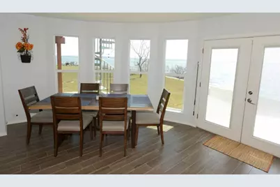 746 E Island Drive, Bluffton, TX 78607 - Photo 9