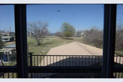 746 E Island Drive, Bluffton, TX 78607 - Photo 29